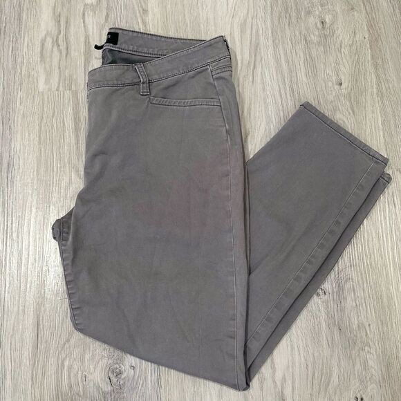 Talbots Gray Chinco Pant - Picture 2 of 6